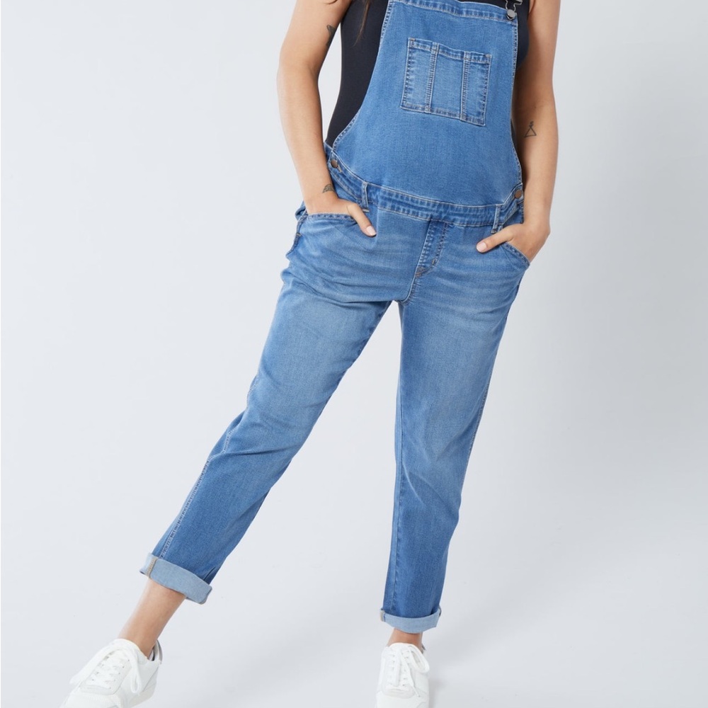 Ingrid + Isabel adjustable pregnancy denim overalls